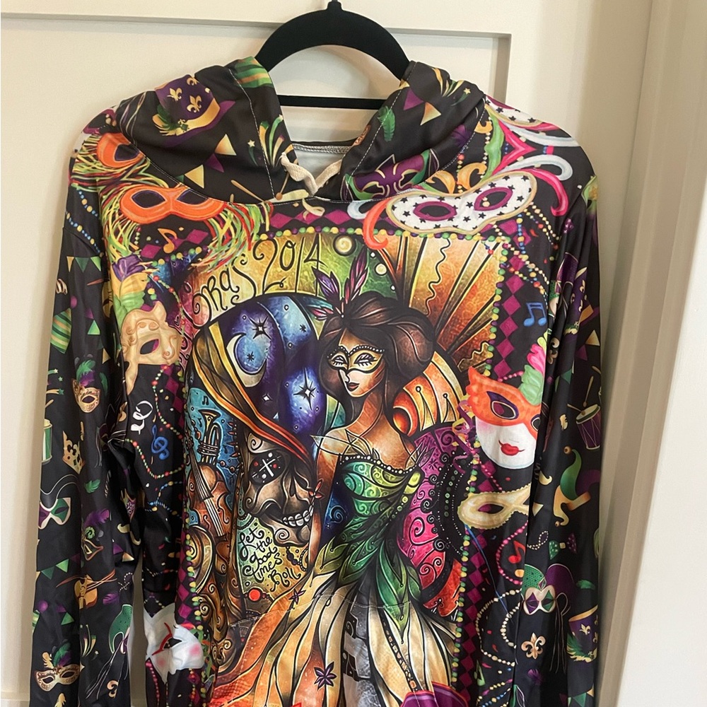 Hoodie jammy job great for Mar di gras. Bought as a small but seems bigger.